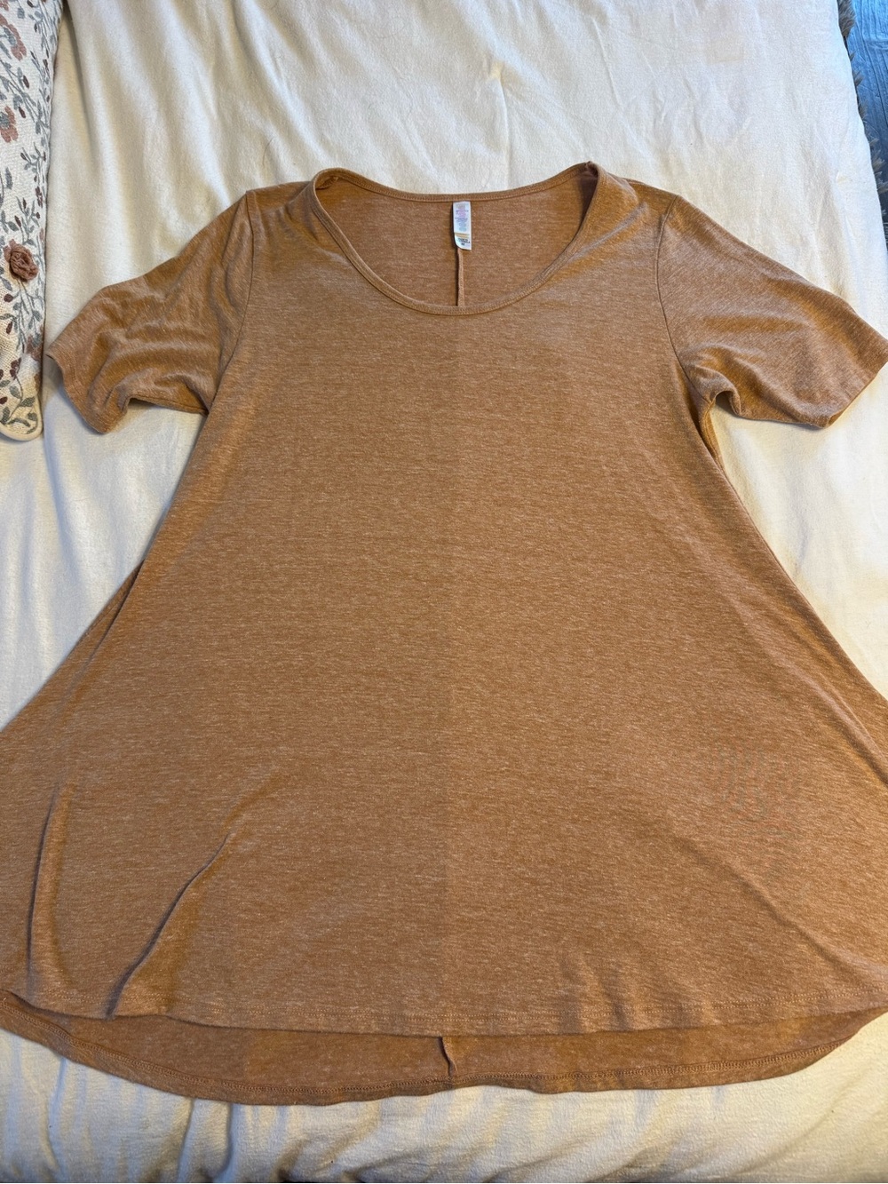 LuLaRoe Short Sleeve Scoop Neck Tunic in Warm Brown